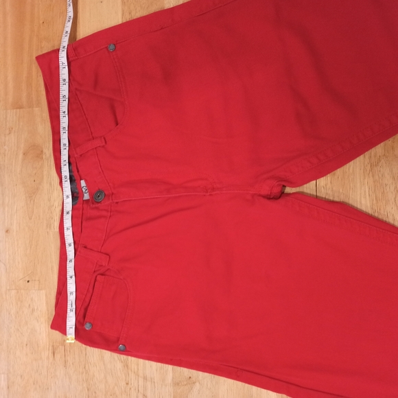 Red denim jeans for men in very good condition. Red color.34x32R - Picture 5 of 7